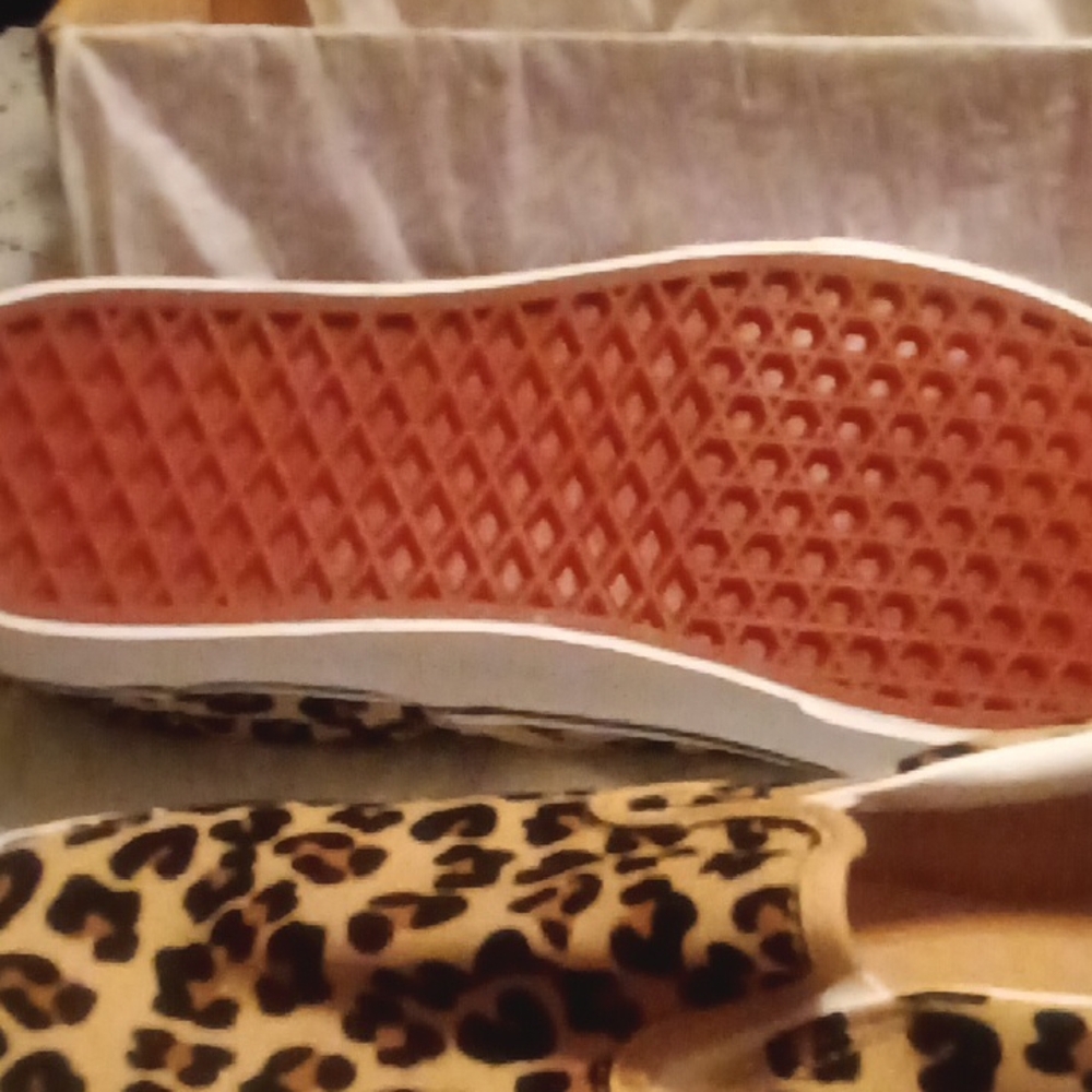 Vans Leopard Print Slip-On Sneakers! - Picture 4 of 5